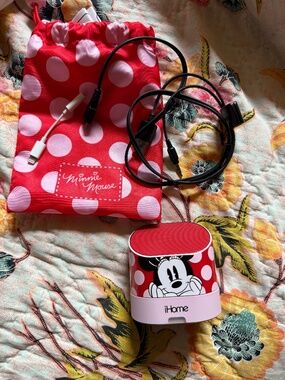 Disney Minnie Mouse iHome Rechargeable Mini Speaker - Includes Travel Bag